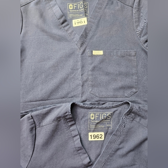 Figs Scrubs Casma Top Navy Blue XXS Lot of 4 - Picture 3 of 7